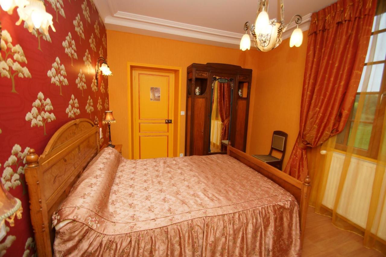 Bed and Breakfast Le Manoir Des Arts Saint-Samson-de-Bonfossé Exterior foto