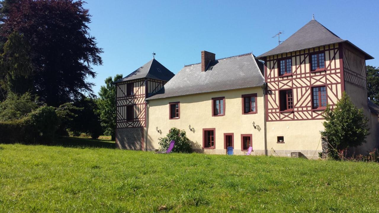 Bed and Breakfast Le Manoir Des Arts Saint-Samson-de-Bonfossé Exterior foto