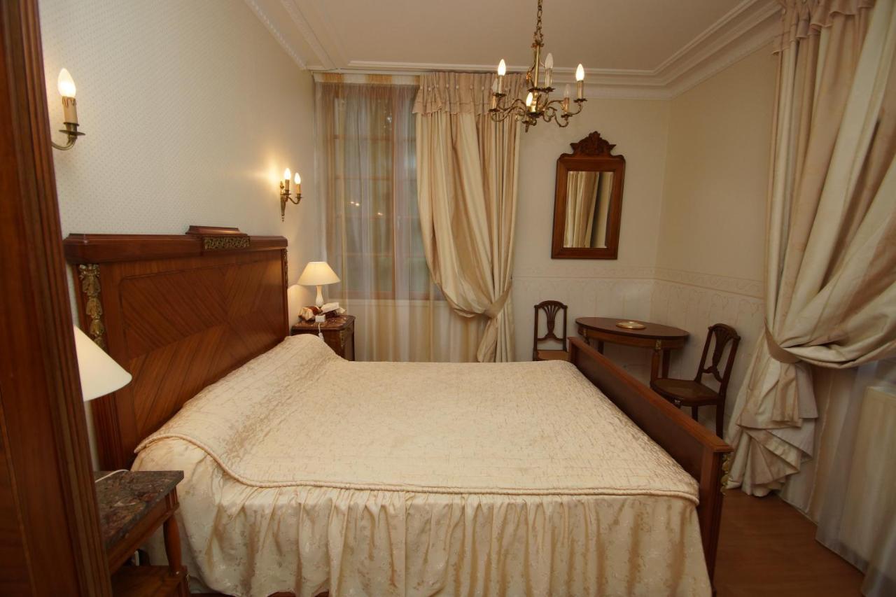 Bed and Breakfast Le Manoir Des Arts Saint-Samson-de-Bonfossé Exterior foto